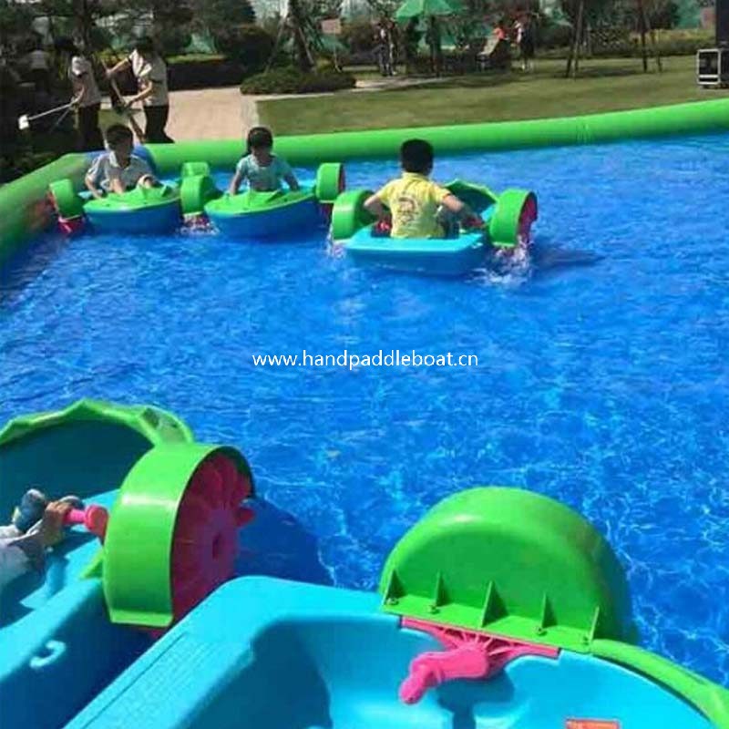 Hand Crank Paddle Boat for Swimming Pool
